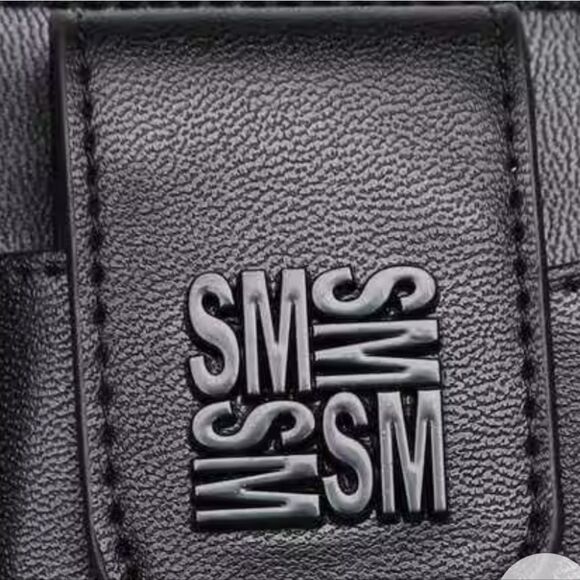 Steve Madden BBretty Phone Wristlet- Black - Picture 5 of 14